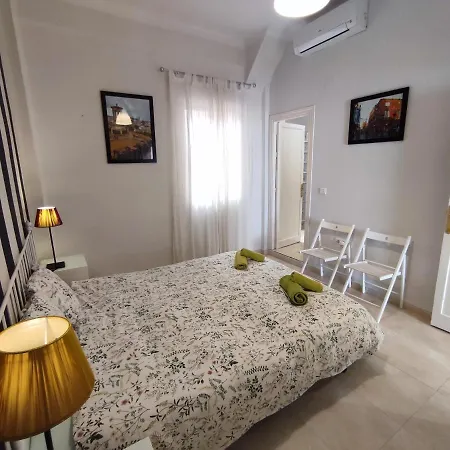Manuel Agustin Heredia Apartment *